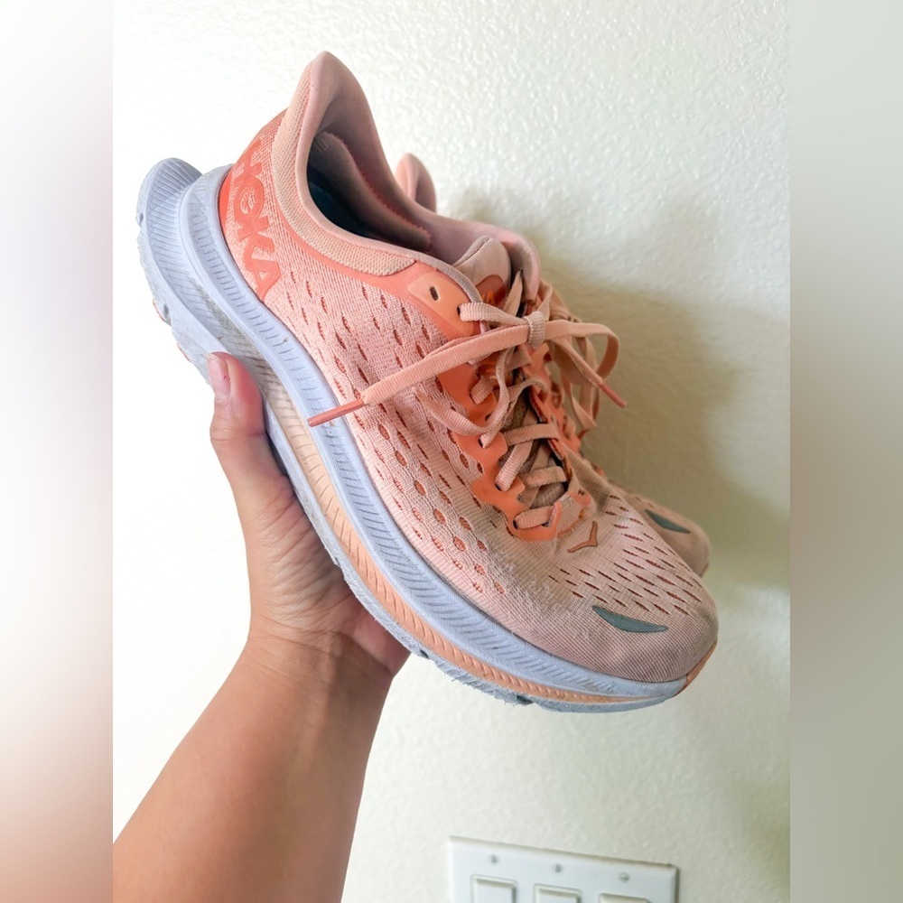 HOKA Women's Kawana running shoes in the "Peach Parfait/Shell Coral size 9.5B
